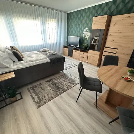 Park Apartment